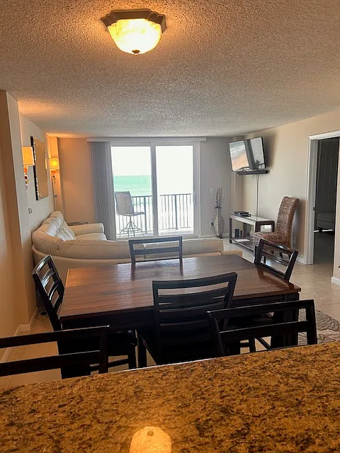 2 bed, 1290 sqft, $2,600 — Photo 4