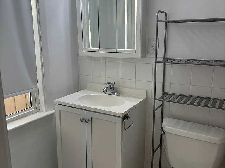219 Washington St #9 — Photo 15