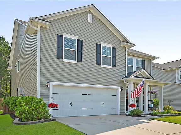 3rd image of 228 Laurel Crest Way