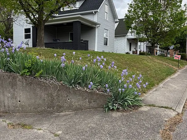 945 Cliff St, Brookville, IN 47012