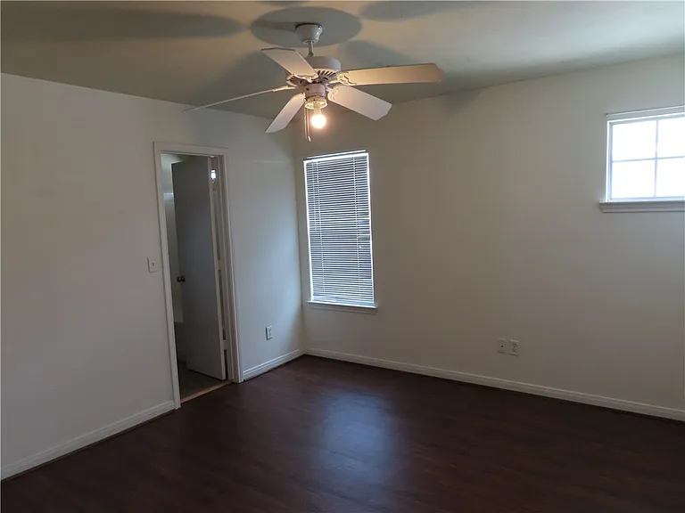 4115 McFarland Dr — Photo 36