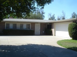 936 Lincoln Ave, Pomona, CA 91767