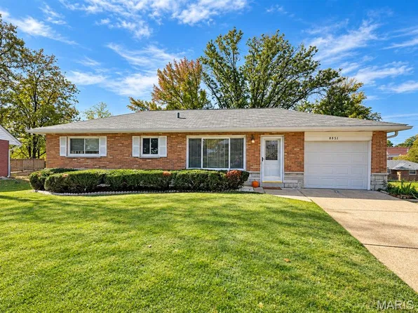 8851 Glen Rose Dr, Saint Louis, MO 63126