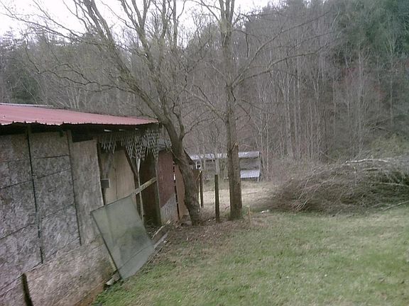 5th image of 1208 Clearwater Dr