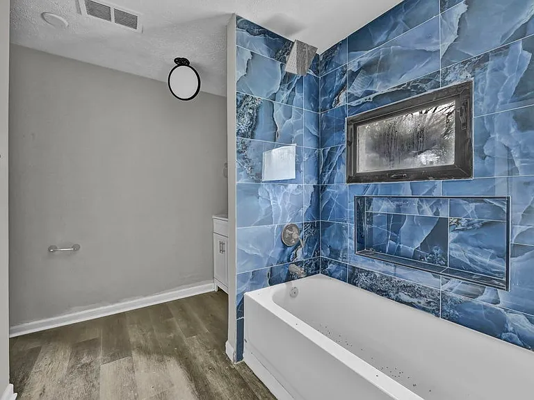 5008 McBride Ave — Photo 9