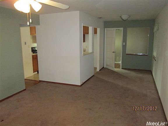 3rd image of 2633 Norcross Dr