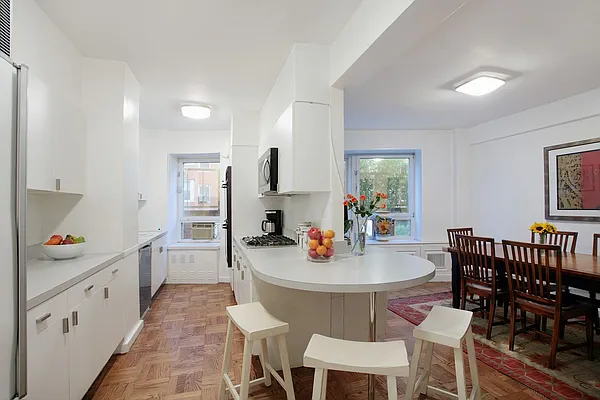 Sold by Corcoran | media 33