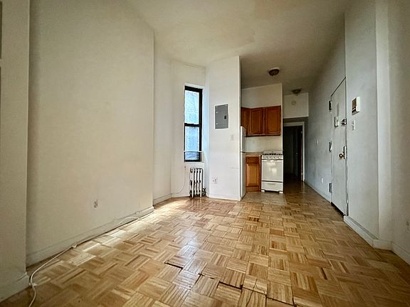 2nd image of 424 E 66th St APT 3FE