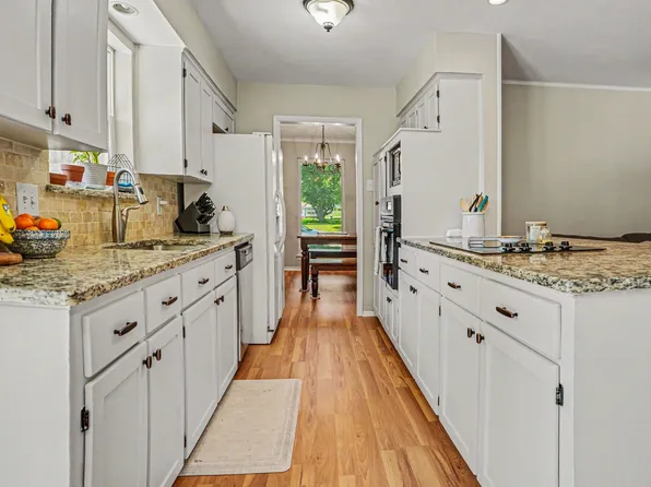2505 Douglas Ave, Irving, TX 75062