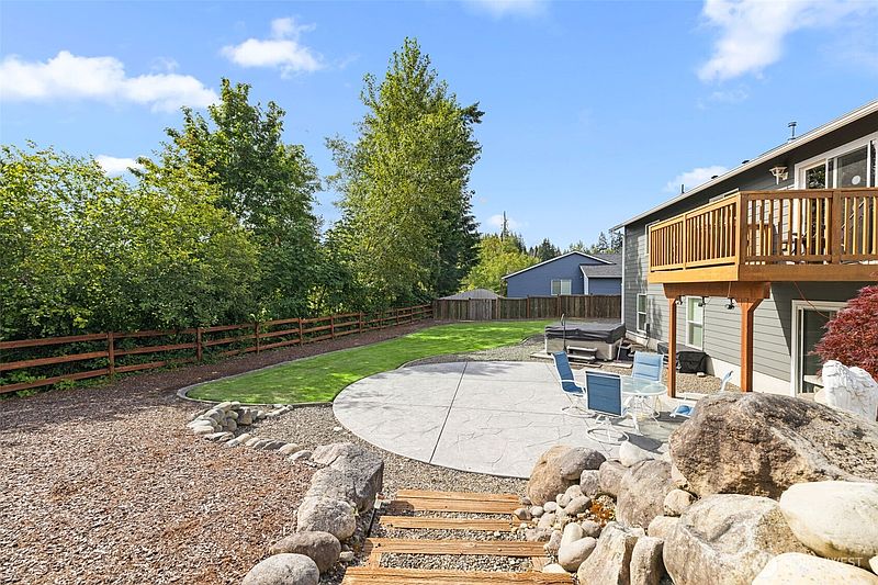 4th image of 905 Cody Street SE