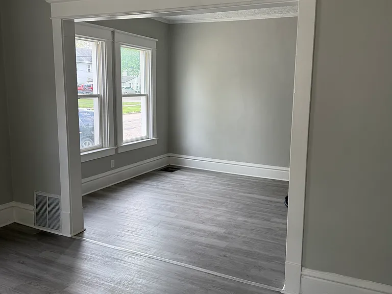 602 Woodlawn Ave #602 — Photo 6