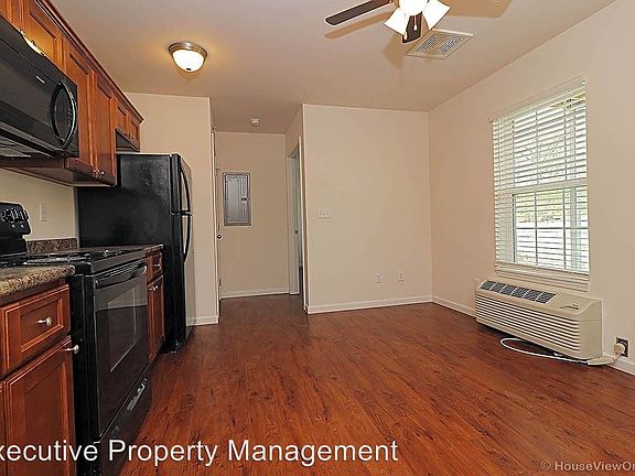 3rd image of 1112 Bertling St APT 814