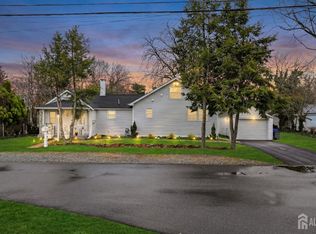 43 John St, Spotswood, NJ 08884