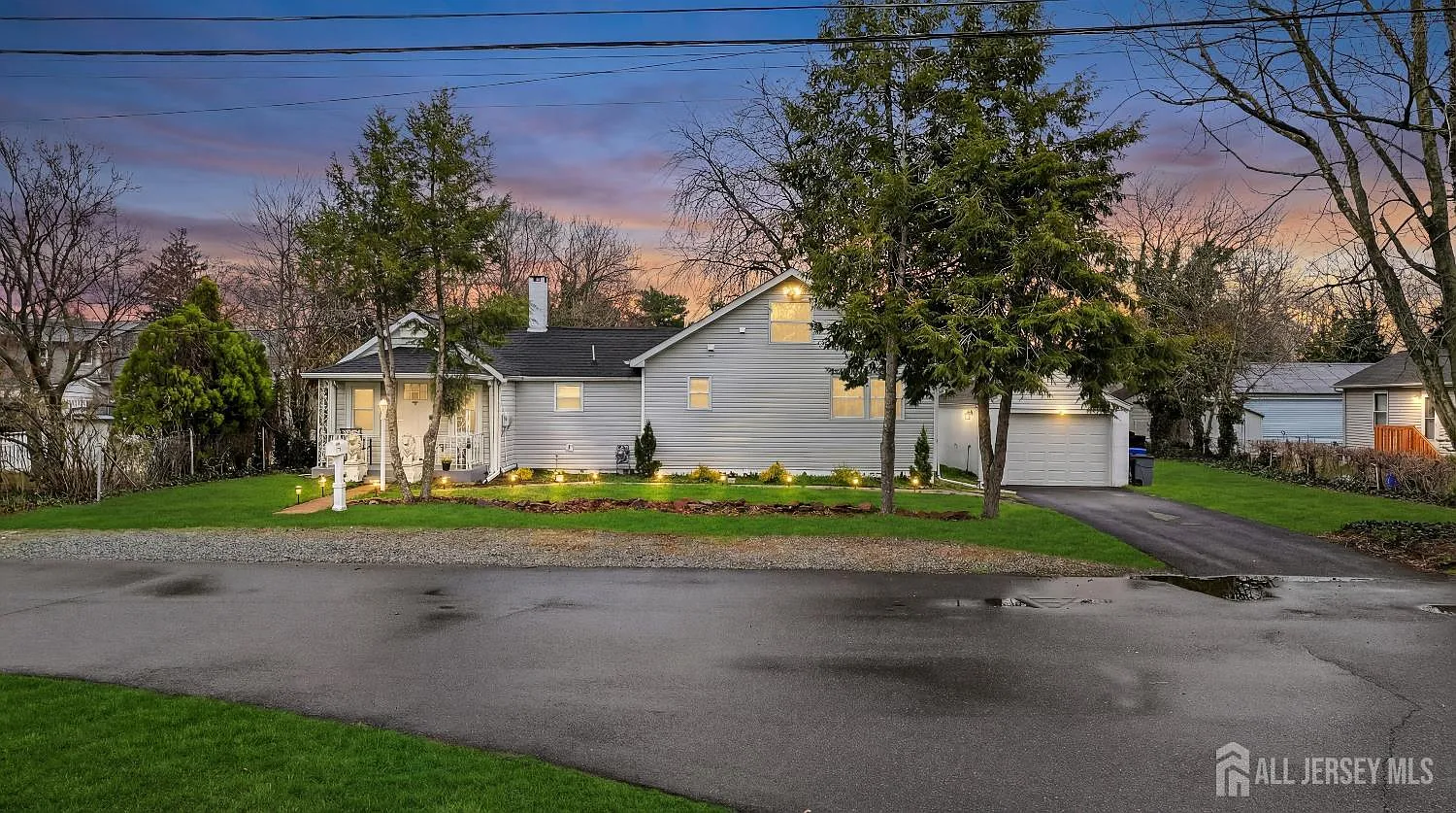 43 John St photo 1