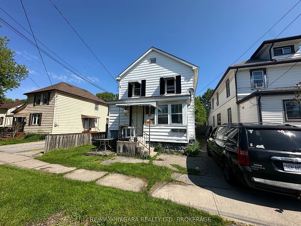 1st image of 98 Saint Arnaud St