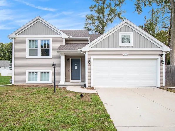20303 Kiefer Way, South Bend, IN 46637