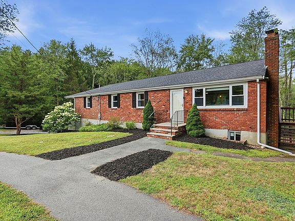 2nd image of 38 Peter Rd