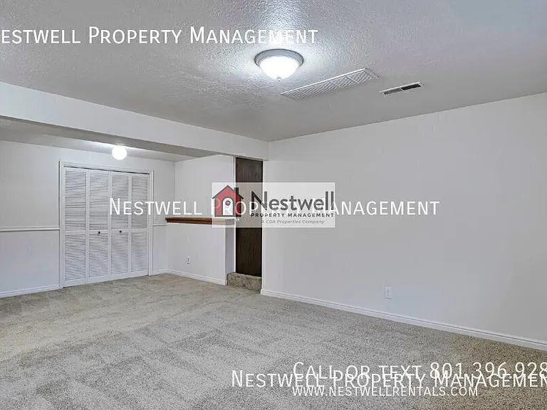 815 E Dusty Rock Pl — Photo 24