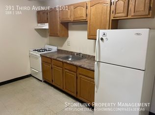 391 3rd Ave APT E101, Woonsocket, RI 02895