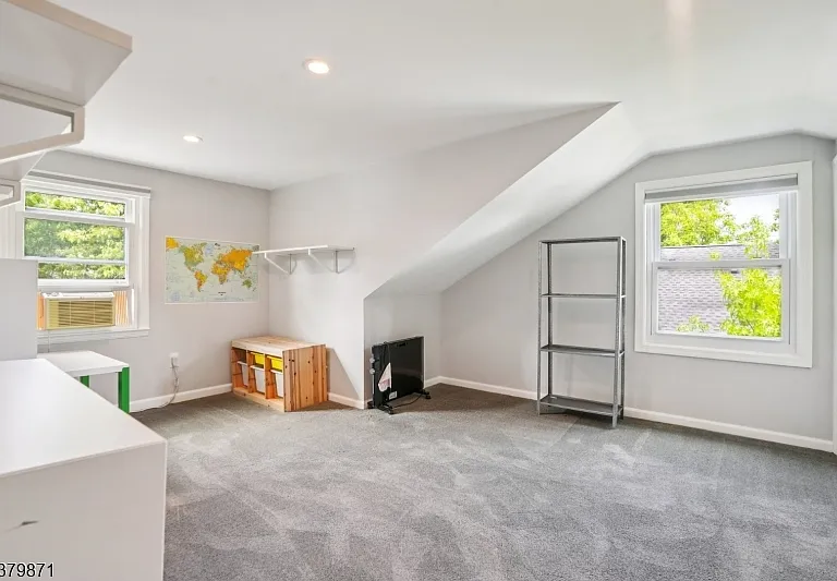 163 Myrtle Ave — Photo 35