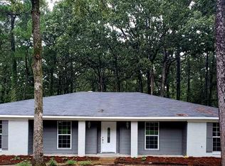 209 Swallow Dr, Brandon, MS 39047