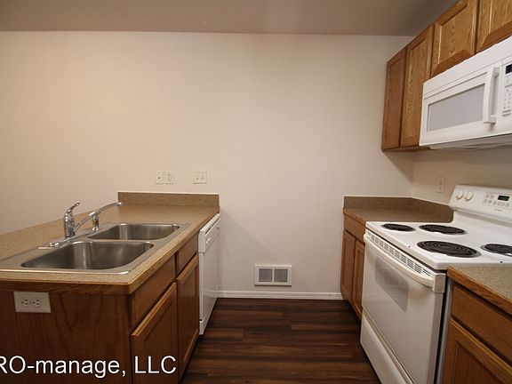 4th image of 2592 Prospect Dr APT 2