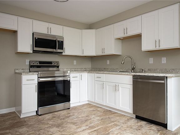 2nd image of 30 Elgin Dr