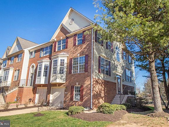 2nd image of 11545 Laurel Lake Sq