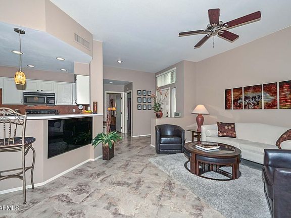 5th image of 13814 W GREENVIEW Drive
