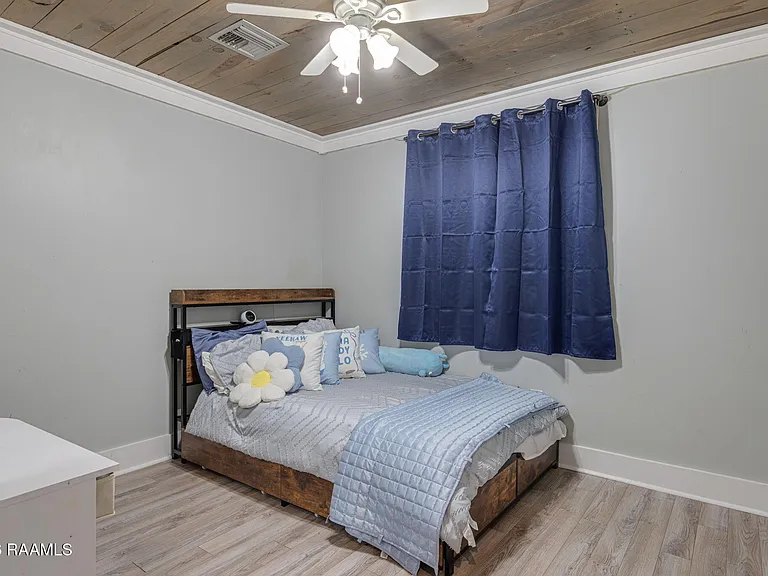 610 E Demanade Dr — Photo 25