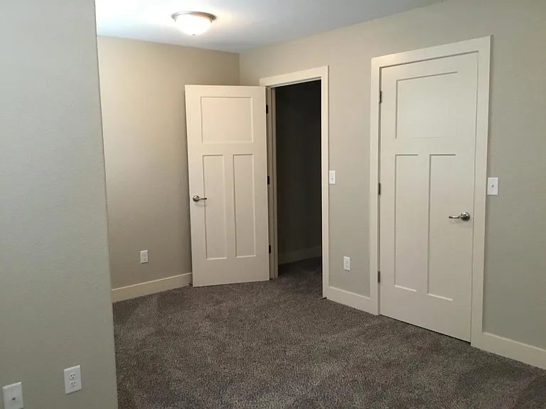 Bedroom 2 Walk-In Closet