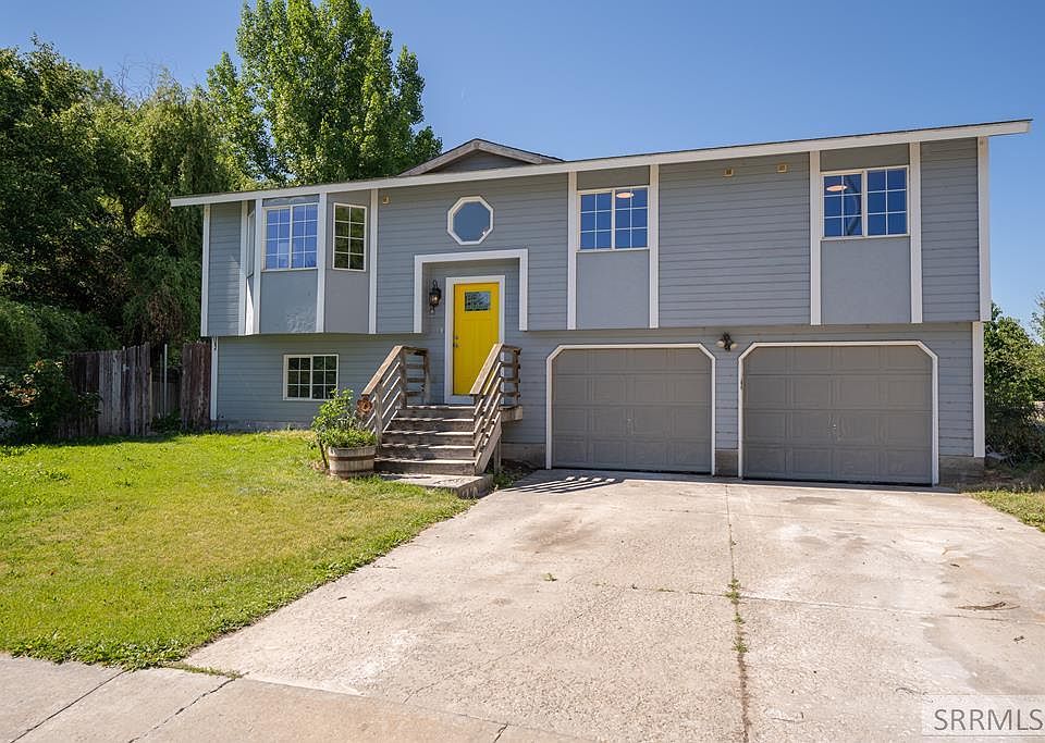 1st image of 2375 Louise Ln