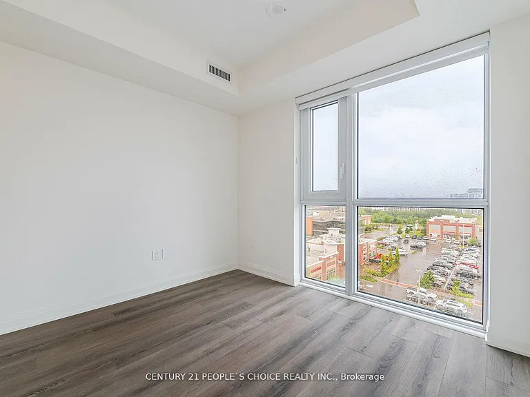 509 Dundas St W #711 — Photo 13