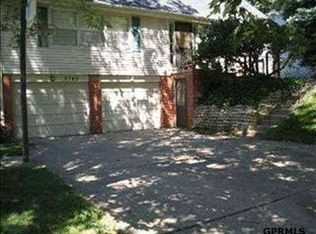 9740 Cady Ave, Omaha, NE 68134