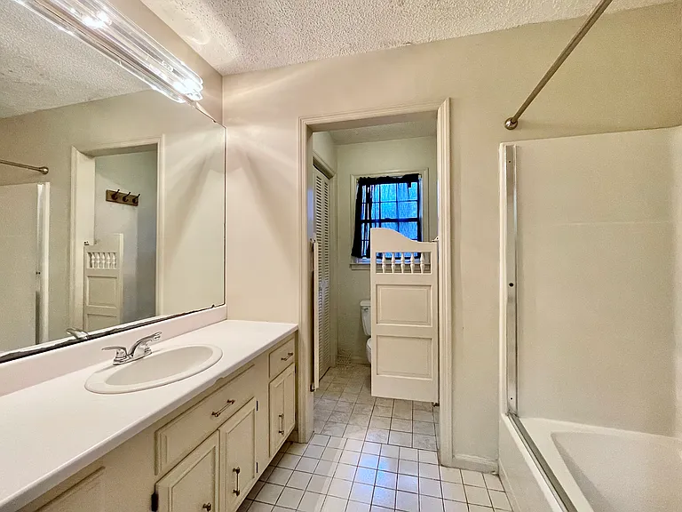 219 Green Lake Dr — Photo 30