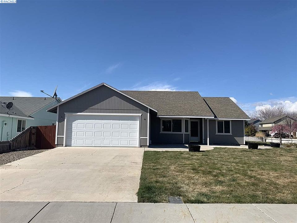 1st image of 2501 Iris St