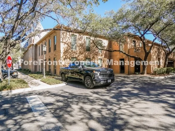 7711 Broadway St, San Antonio, TX 78209