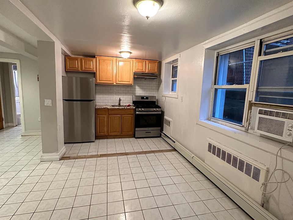 2nd image of 2507 Mickle Ave Floor 1