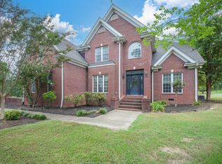 118 Stonebridge Dr, Selmer, TN 38375