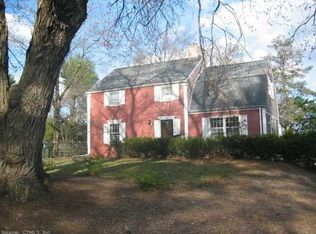 744 Mountain Rd, West Hartford, CT 06117