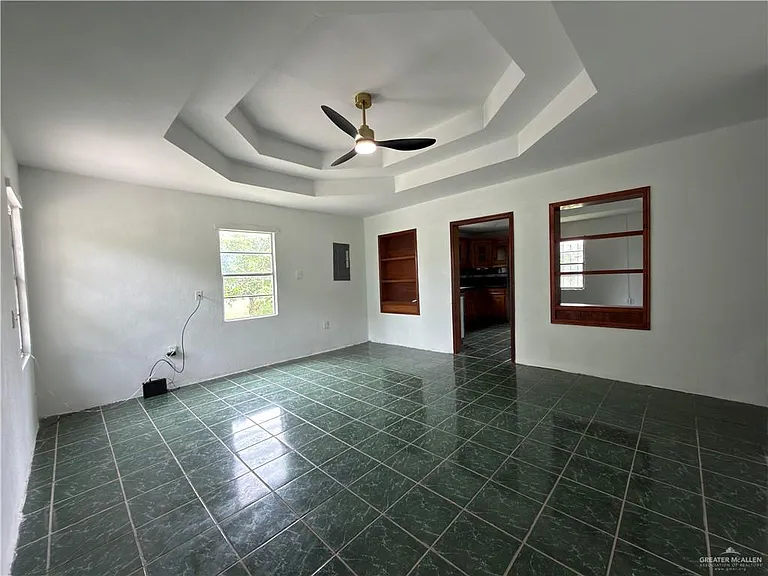 21806 Hidalgo St — Photo 11