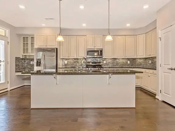 4th image of 6214 Margarita Way
