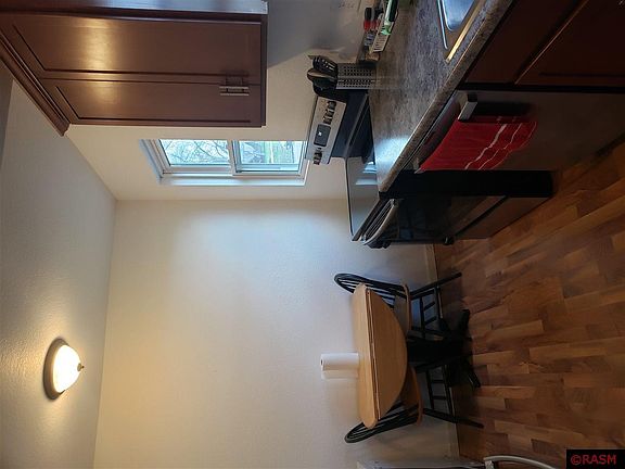 5th image of 114 W 1st St