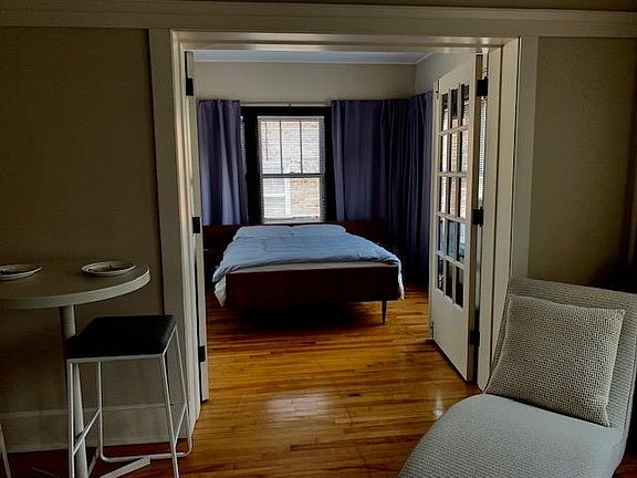3rd image of 1583 Selby Ave #2