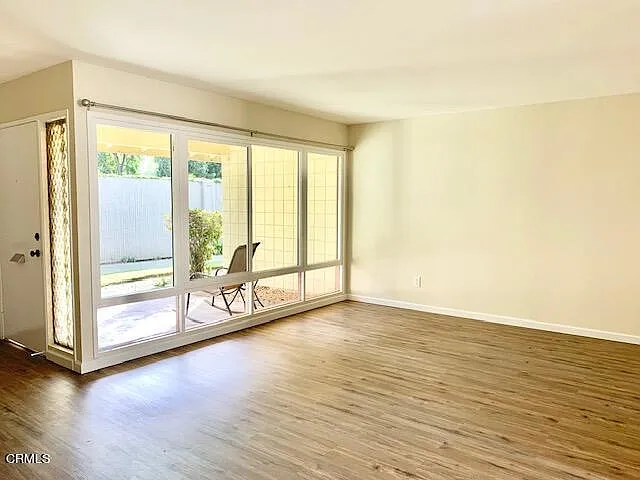 109 E Channel Islands Blvd — Photo 4