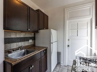 1367 W Estes Ave APT 2K, Chicago, IL 60626