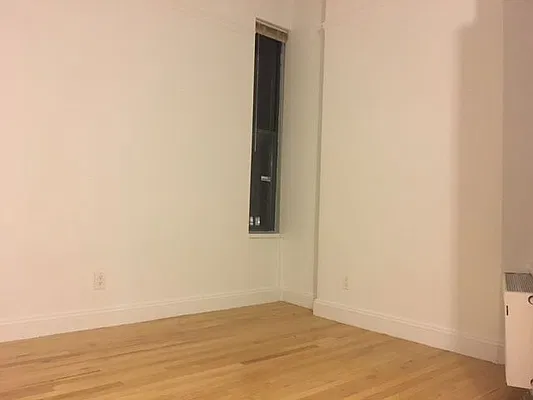Rented by Tompkins Square Realty | media 8