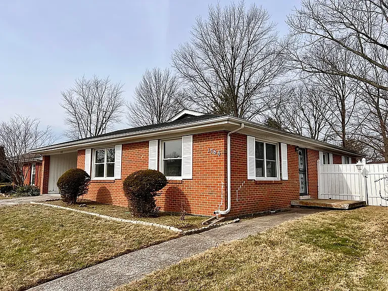 1766 Brewer Dr — Photo 1