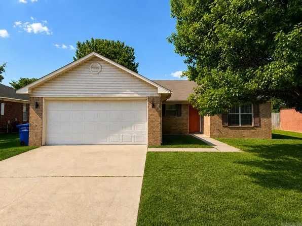 1710 Tuscany Dr, Conway, AR 72034