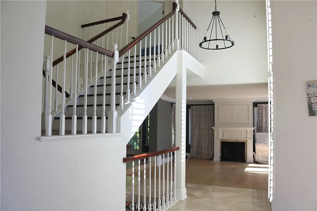 3 bed, 2.5 bath, 2998 sqft, $5,500 — Photo 4